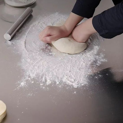 Planche-a-decouper-pate-farine