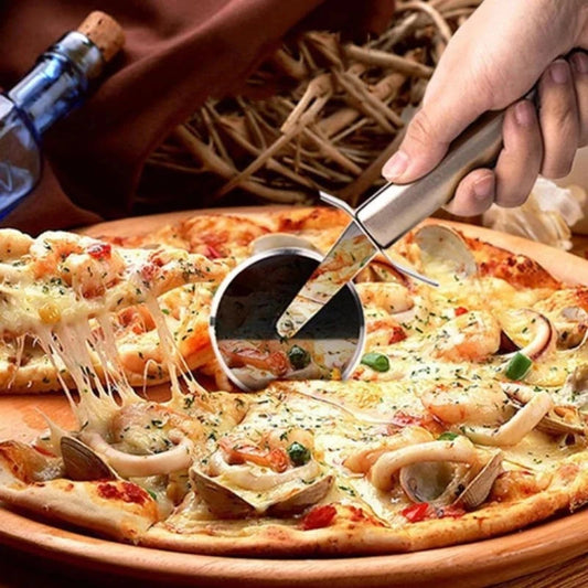 couteau-a-pizza-coupe-pizza
