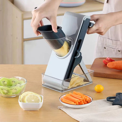 mandoline-cuisine-personne-qui-tranche-une-patate