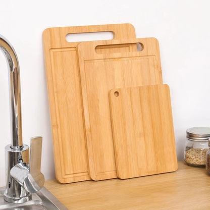 planche-a-decouper-a-coter-sur-le-mur