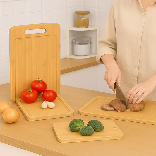 planche-a-decouper-personne-qui-decouper-des-legumes