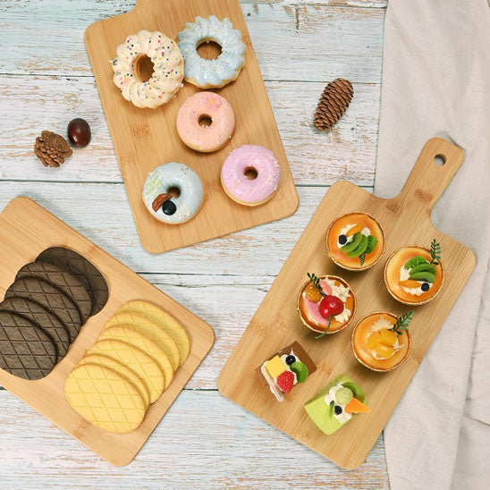 planche-a-decouper-plateau-de-patisserie