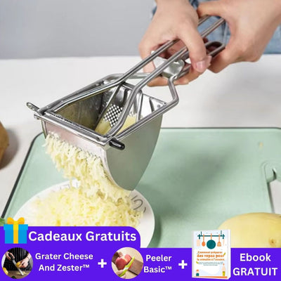presse-puree-personne-qui-ecrase-des-patates-dans-une-assiette