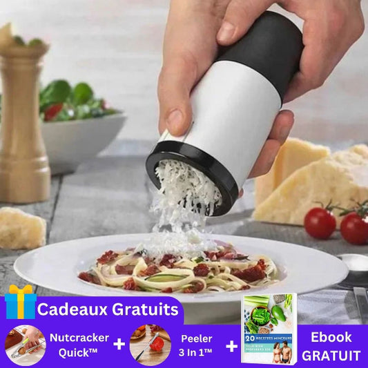 rape-a-fromage-personne-qui-rape-du-fromage-dans-une-assiette